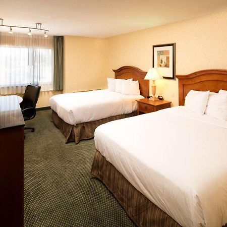 Red Lion Hotel Wenatchee City Center מראה חיצוני תמונה