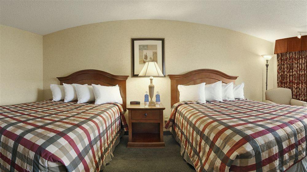 Red Lion Hotel Wenatchee City Center מראה חיצוני תמונה