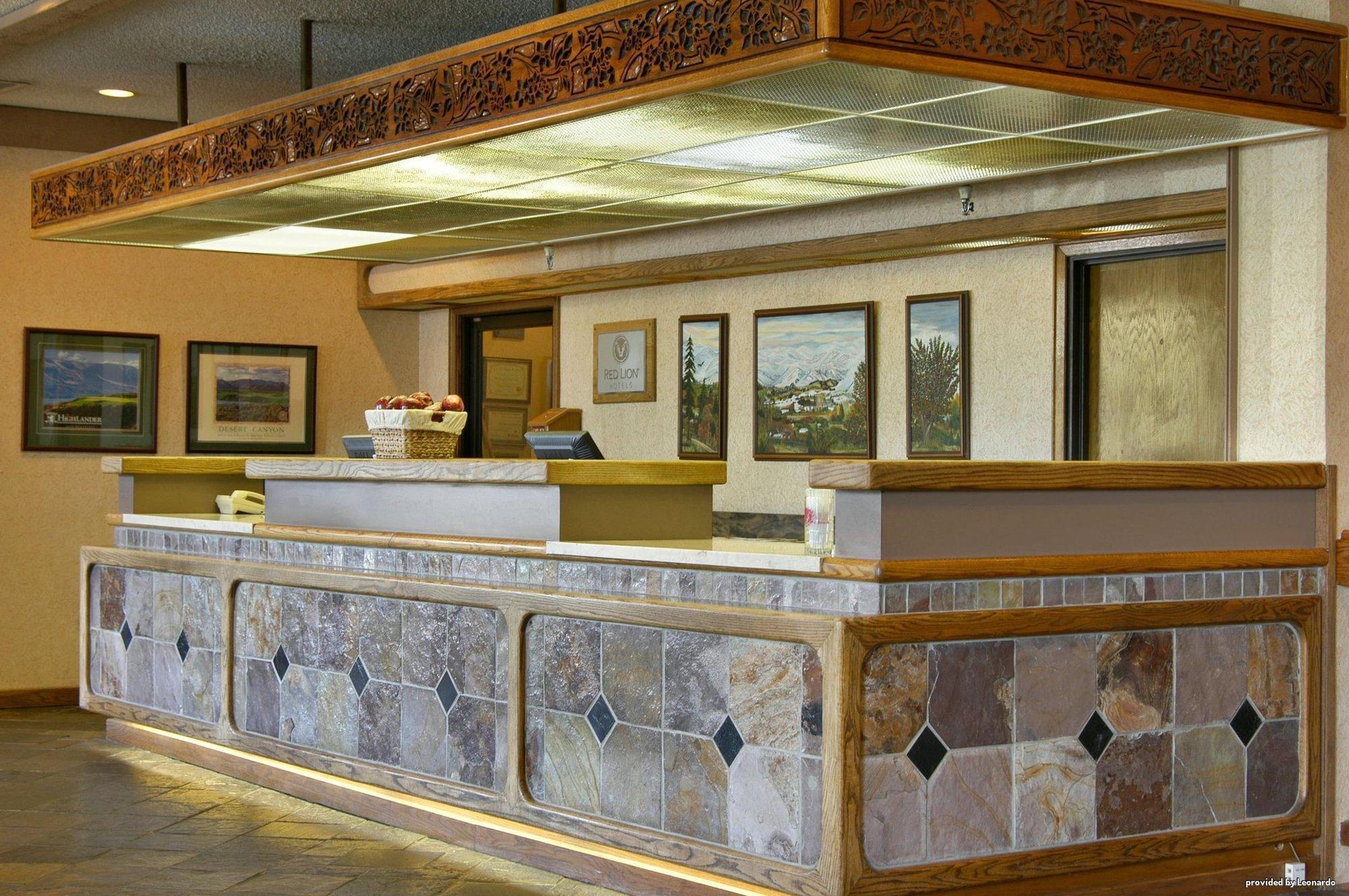 Red Lion Hotel Wenatchee City Center מראה פנימי תמונה