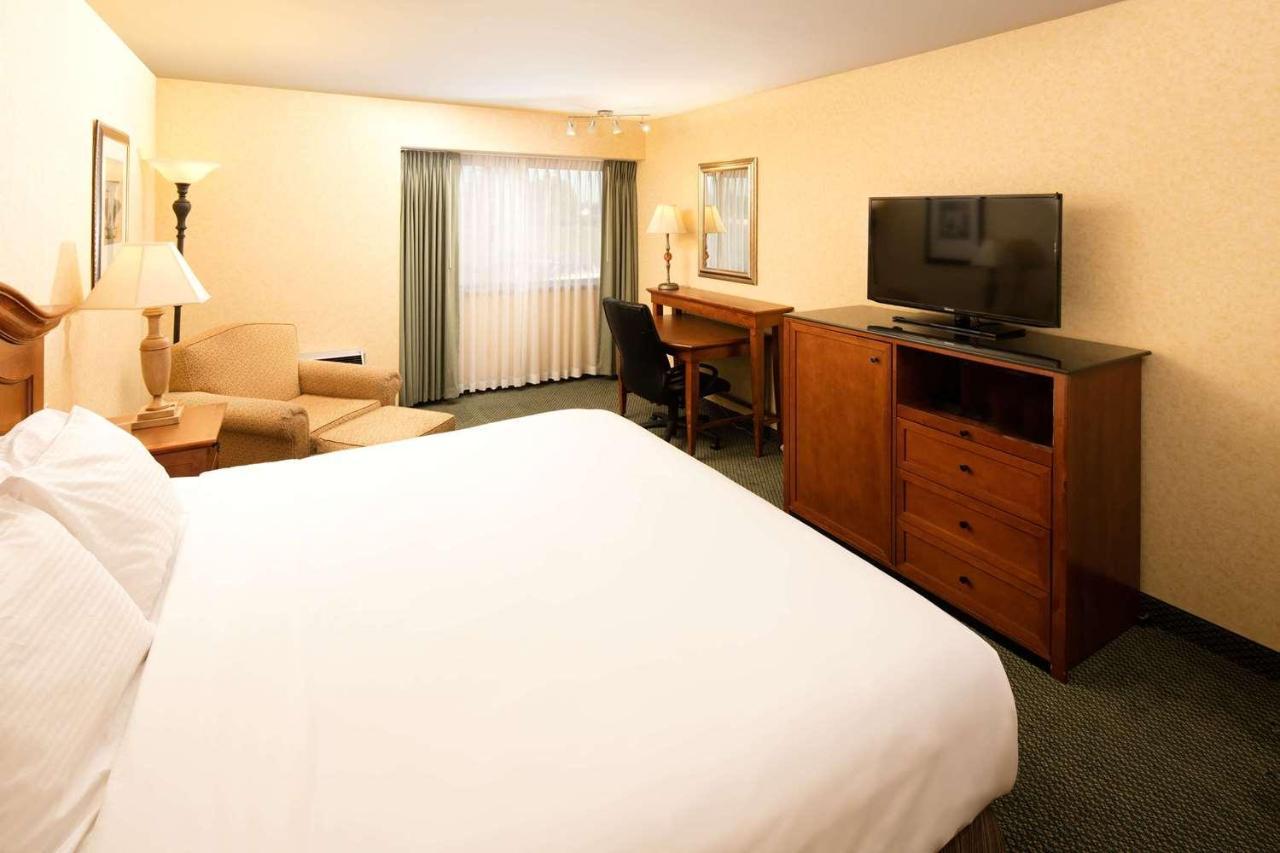 Red Lion Hotel Wenatchee City Center מראה חיצוני תמונה