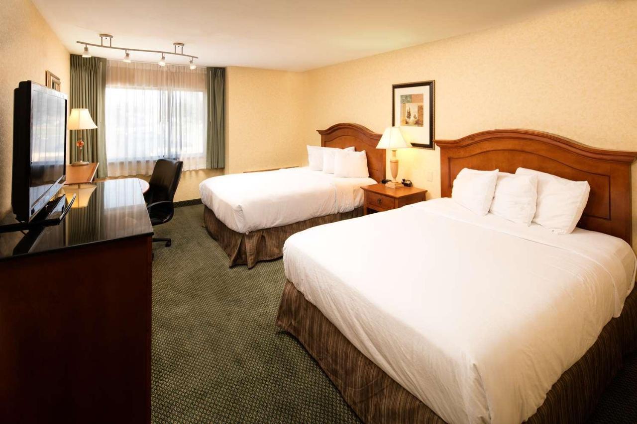 Red Lion Hotel Wenatchee City Center מראה חיצוני תמונה
