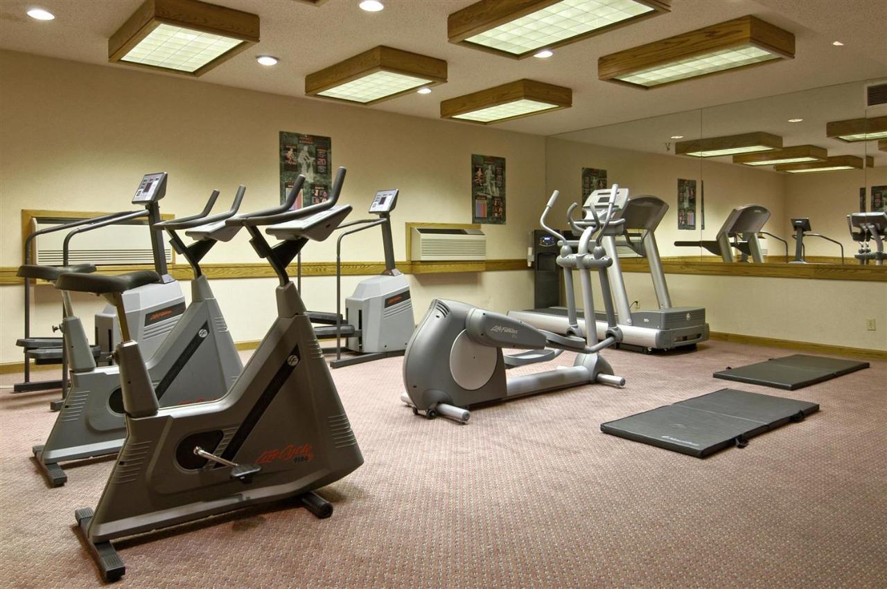 Red Lion Hotel Wenatchee City Center מראה חיצוני תמונה